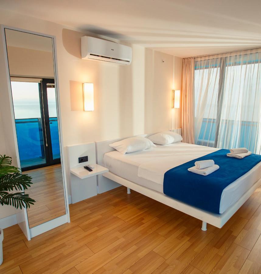 Panorama Orbi City Center Suite Batumi Ngoại thất bức ảnh